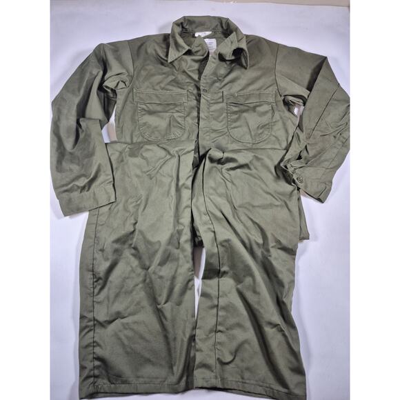 US Military Coveralls Utility Size 42R Green Army Marines Jumpsuit Mechanic - Picture 1 of 7